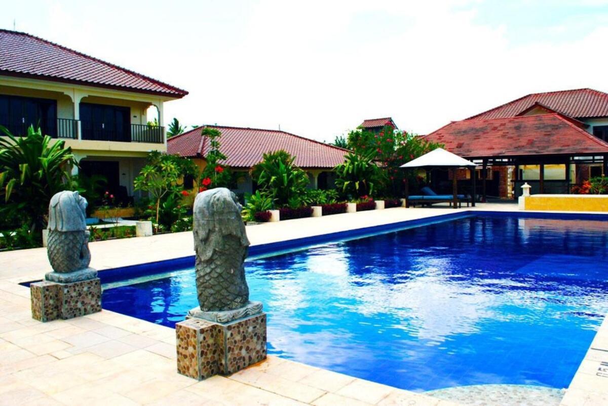 Lombok Beach Hotel Montongbuwoh Exterior foto