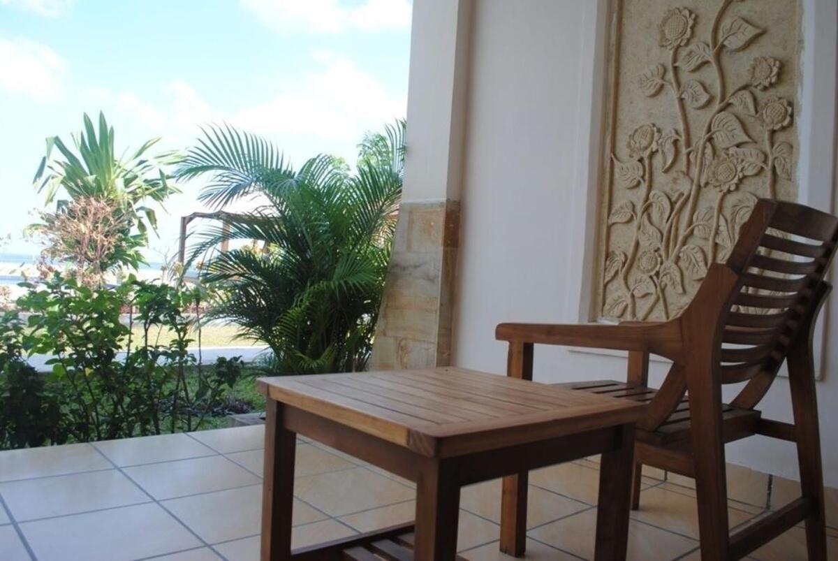 Lombok Beach Hotel Montongbuwoh Exterior foto