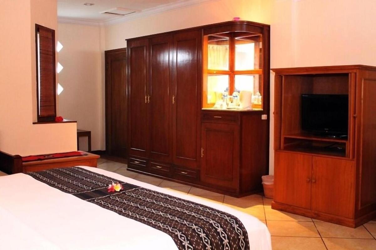 Lombok Beach Hotel Montongbuwoh Exterior foto