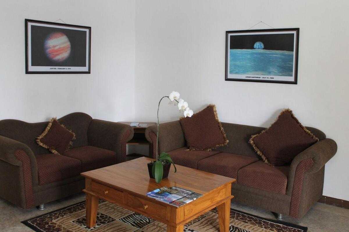 Lombok Beach Hotel Montongbuwoh Exterior foto