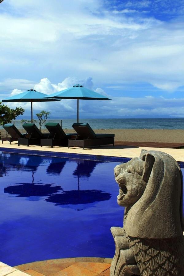 Lombok Beach Hotel Montongbuwoh Exterior foto