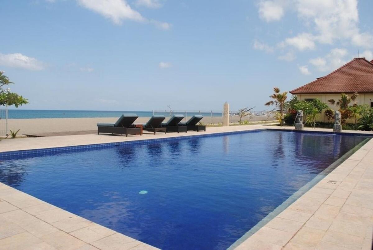 Lombok Beach Hotel Montongbuwoh Exterior foto